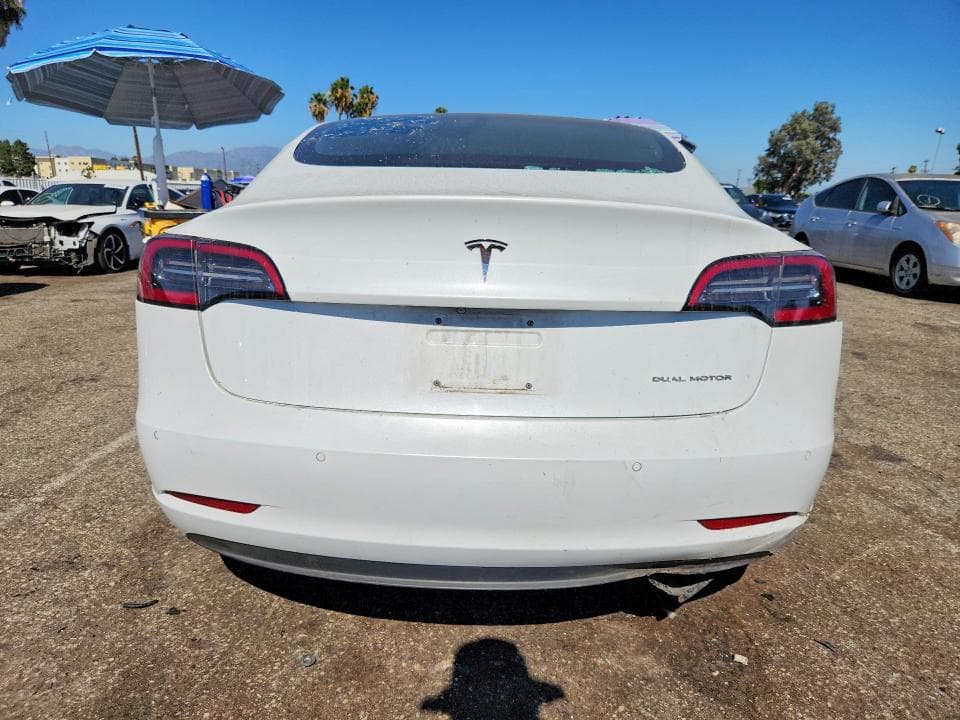 2018 TESLA MODEL 3 6
