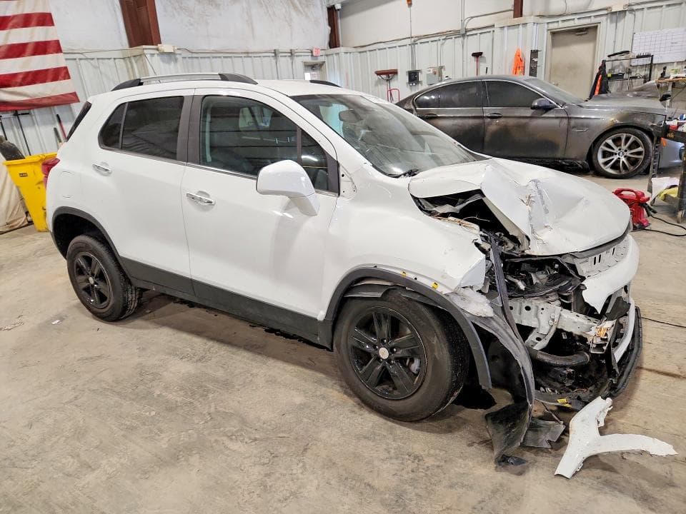 2019 CHEVROLET TRAX 1LT 4