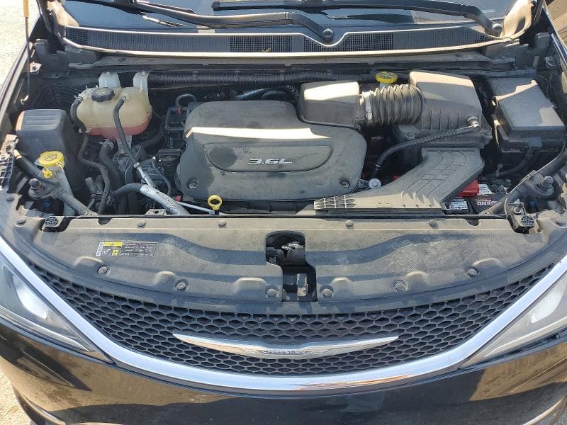 2017 CHRYSLER PACIFICA TOURING L 12
