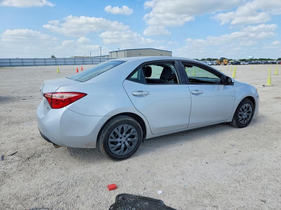2019 TOYOTA COROLLA LE 3