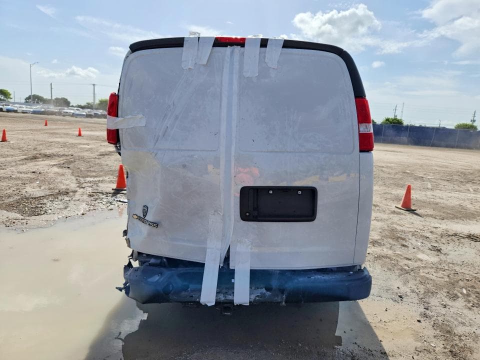 2025 CHEVROLET EXPRESS G2500 6