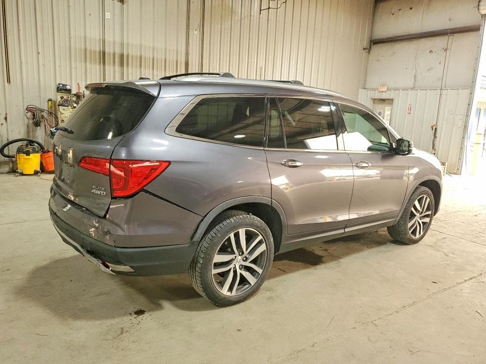 2017 HONDA PILOT ELITE 3