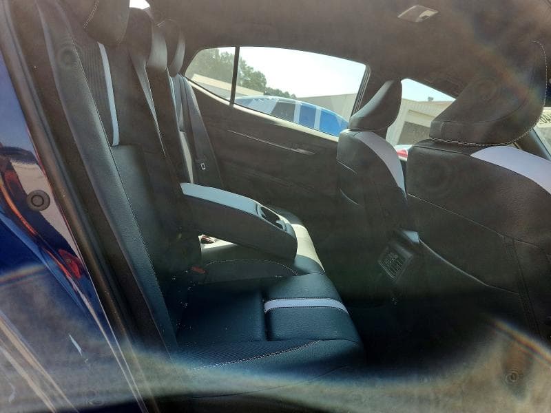2025 TOYOTA CAMRY SE 10