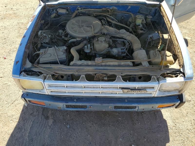 1982 TOYOTA PICKUP 11