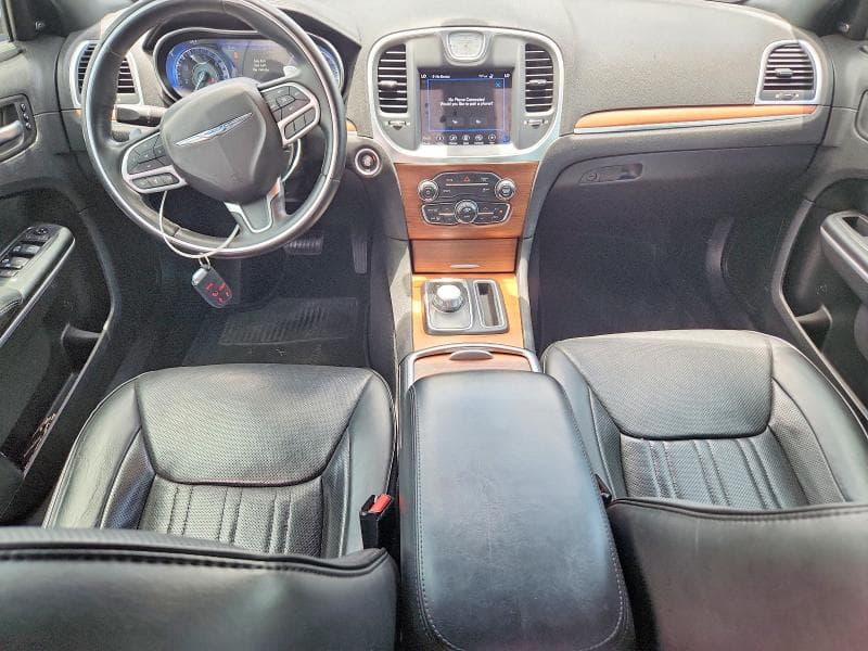 2019 CHRYSLER 300C 8