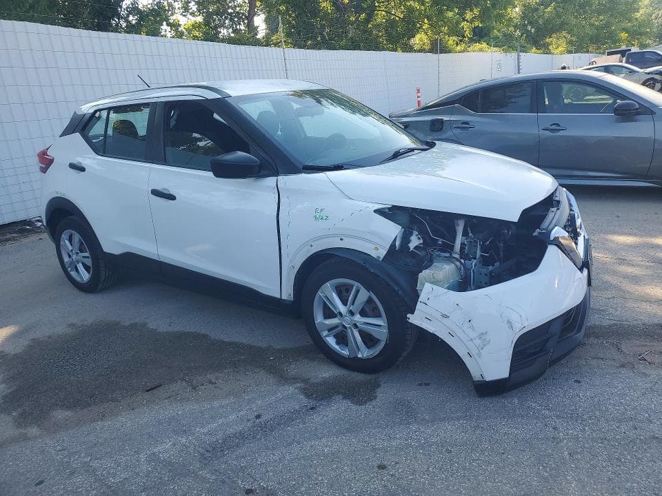 2020 NISSAN KICKS S 4