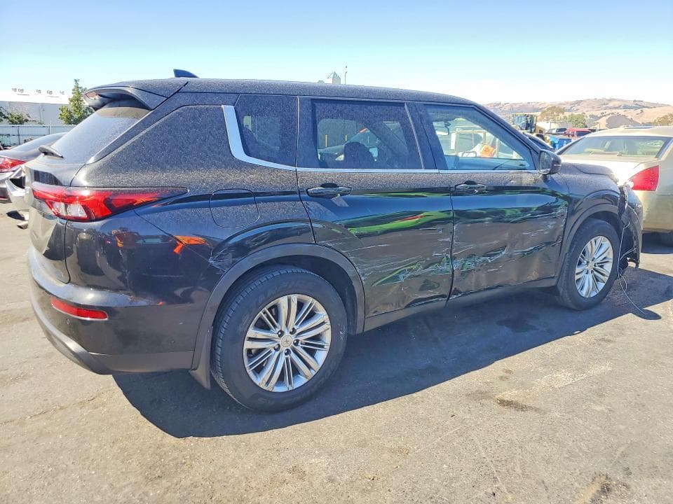 2023 MITSUBISHI OUTLANDER ES 3