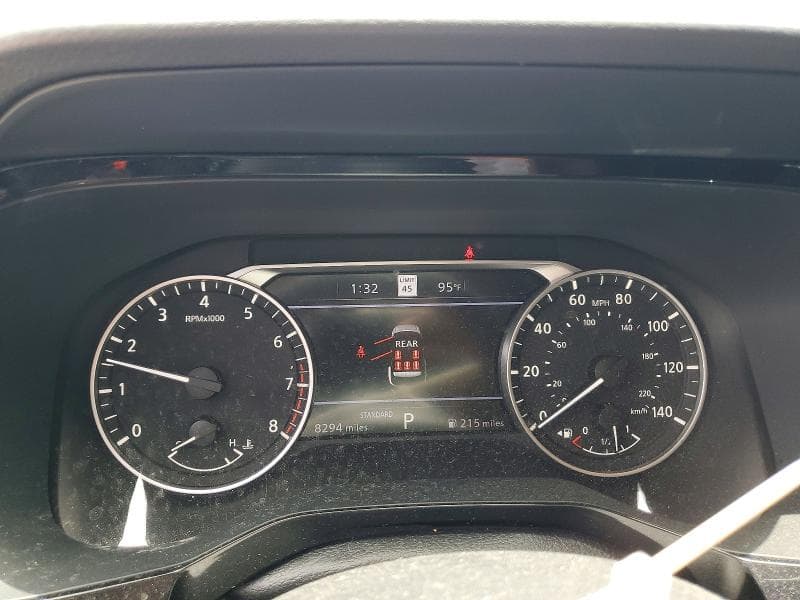 2024 NISSAN PATHFINDER SL 9