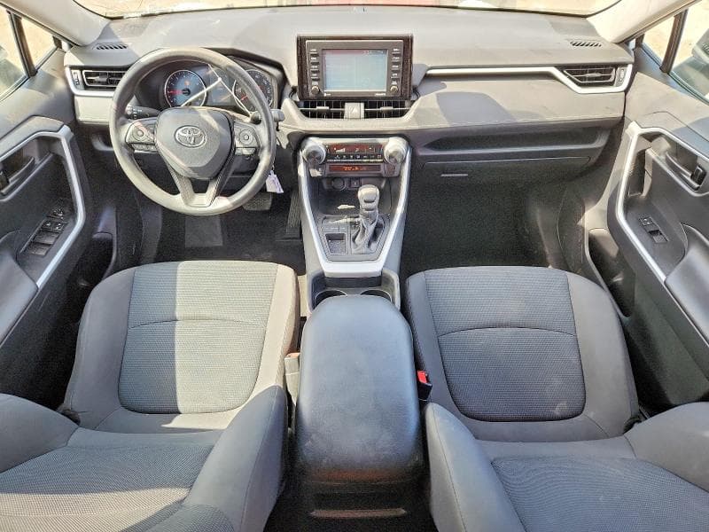 2020 TOYOTA RAV4 LE 8