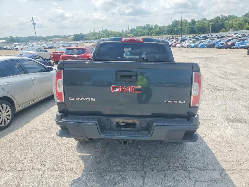 2017 GMC CANYON DENALI 6