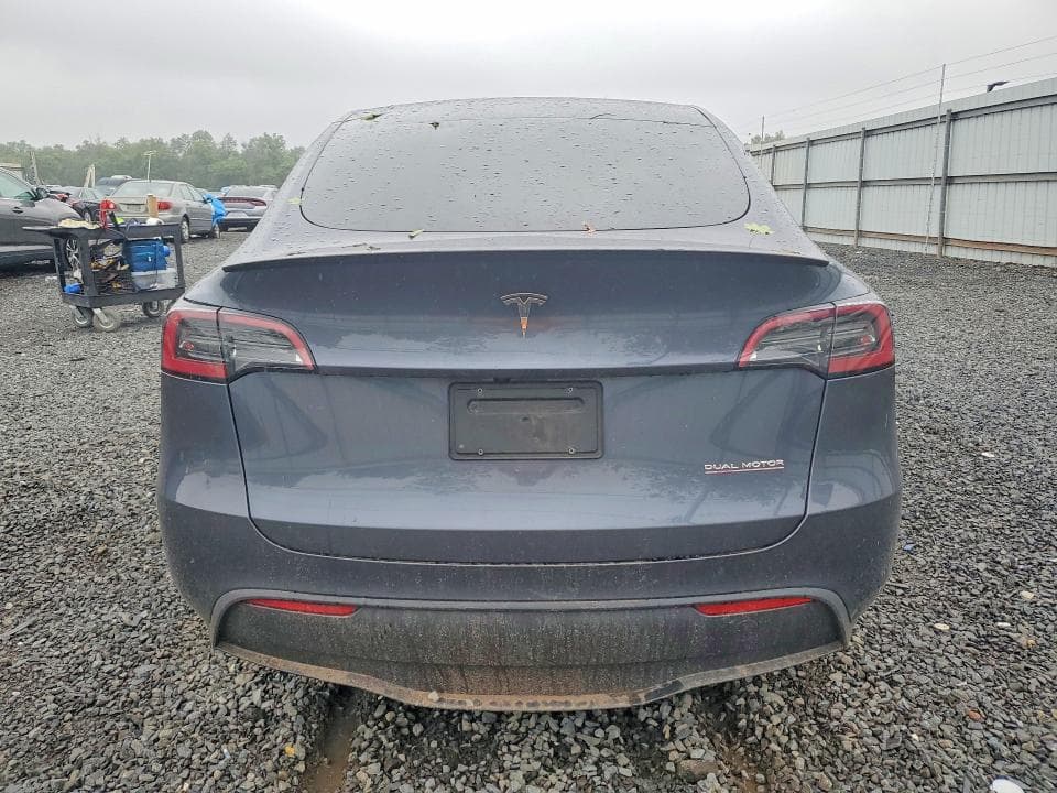 2023 TESLA MODEL Y 6