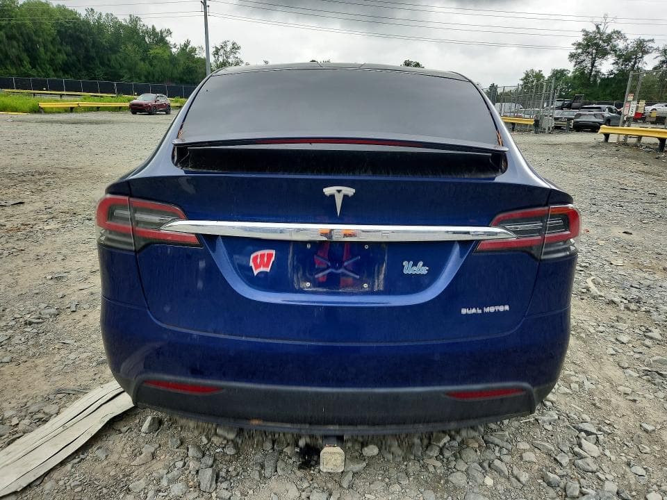 2021 TESLA MODEL X 6