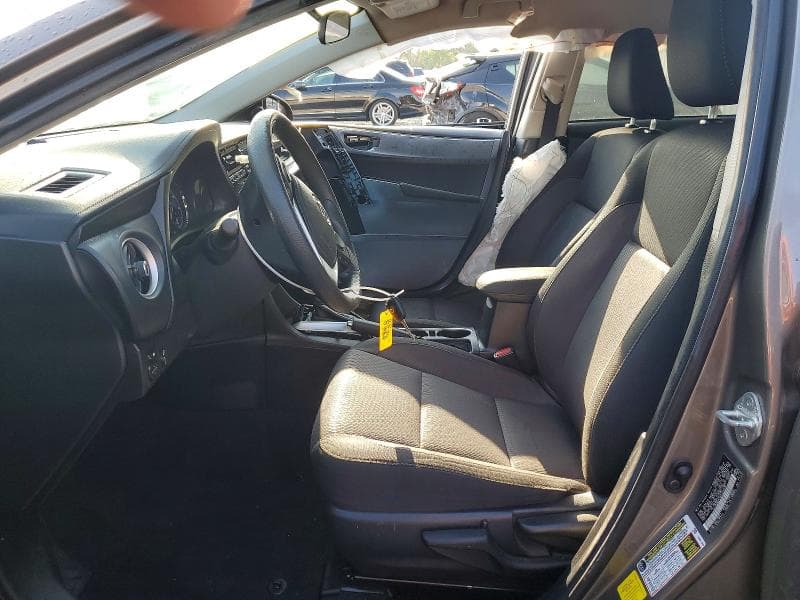 2019 TOYOTA COROLLA LE 7