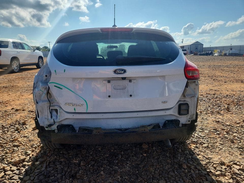 2017 FORD FOCUS SE 6