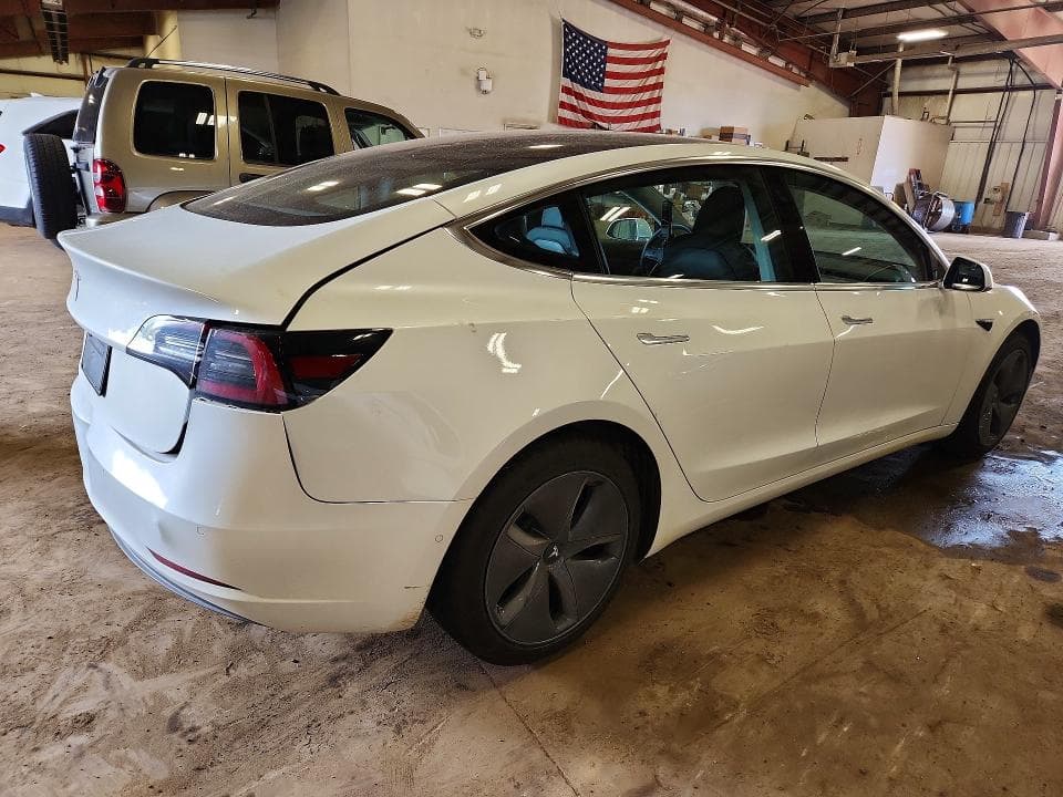 2020 TESLA MODEL 3 3