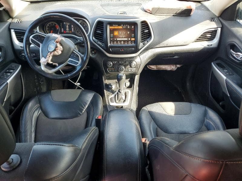2018 JEEP CHEROKEE LATITUDE PLUS 8