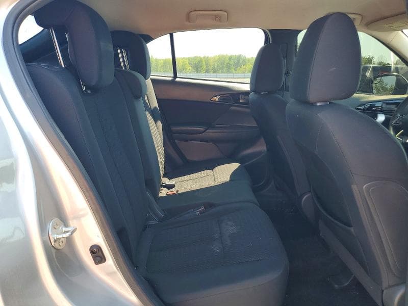 2018 MITSUBISHI ECLIPSE CROSS ES 11