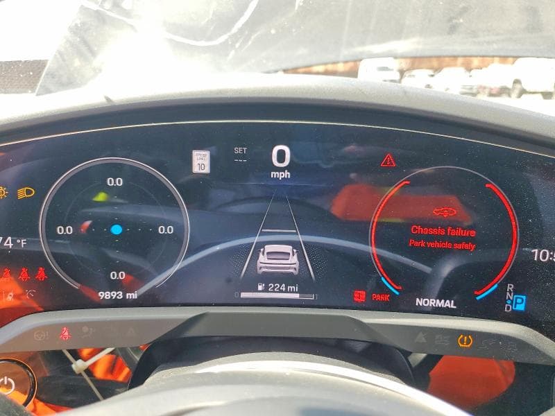 2025 PORSCHE TAYCAN BASE 9