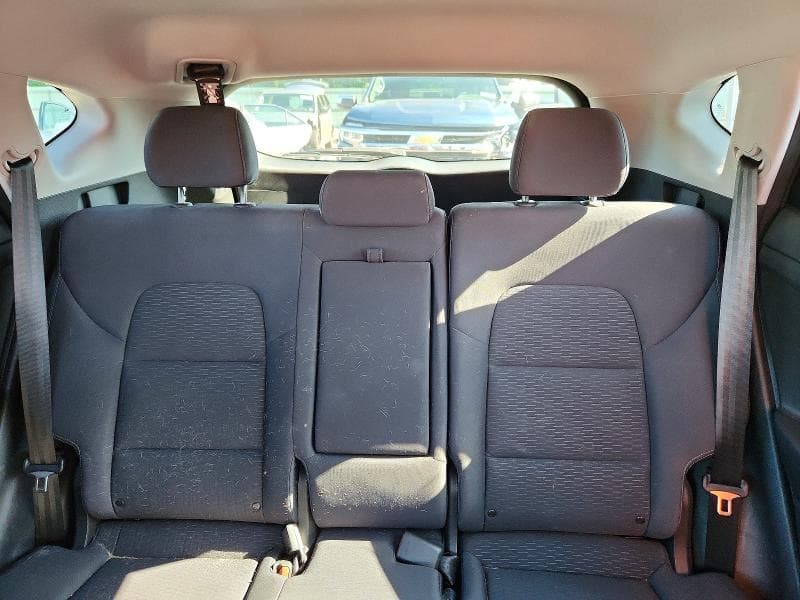 2021 HYUNDAI TUCSON SE 10