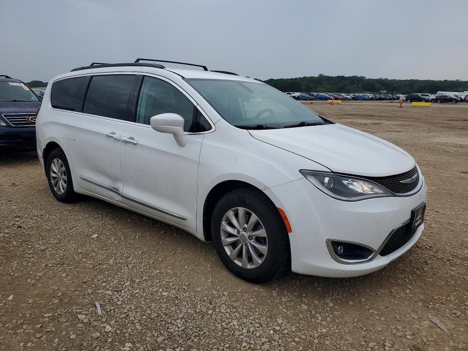 2017 CHRYSLER PACIFICA TOURING L 4