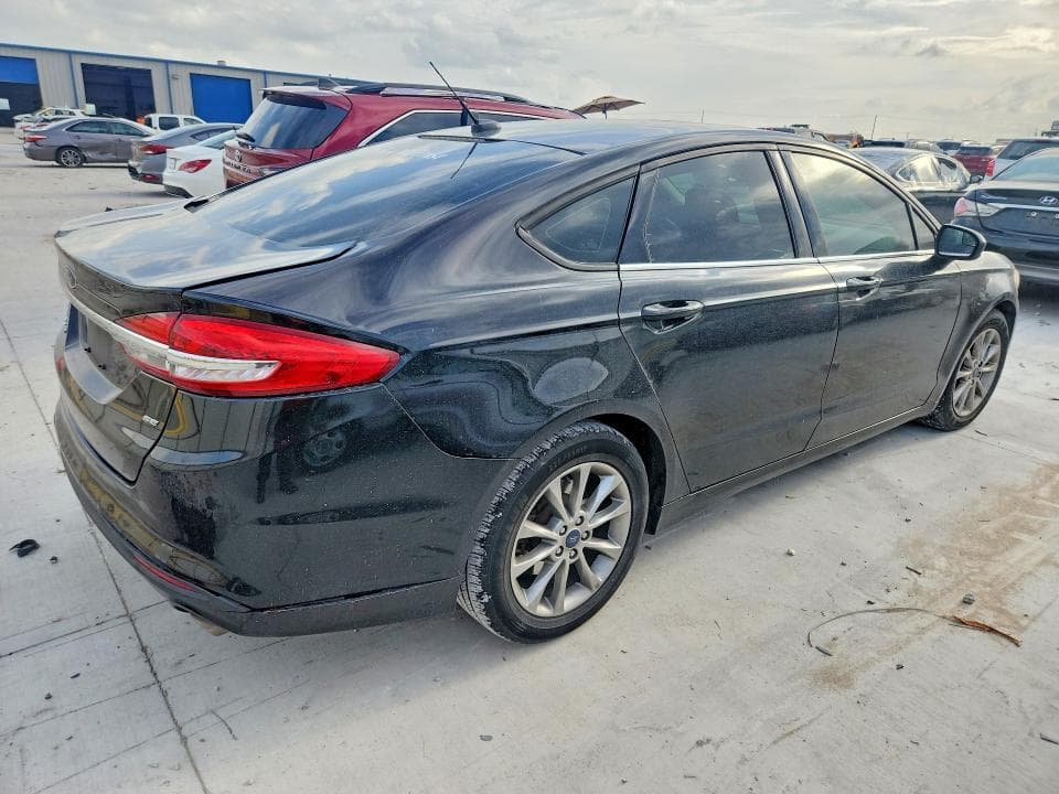 2017 FORD FUSION SE 3