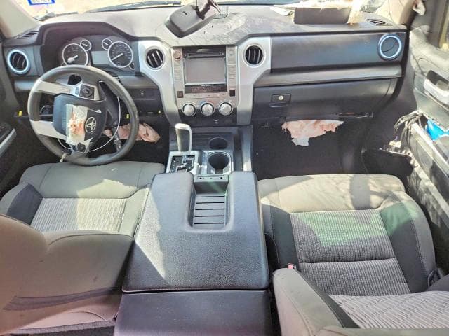 2017 TOYOTA TUNDRA CREWMAX SR5 8