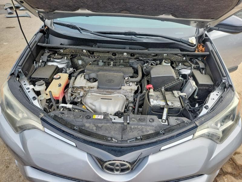 2018 TOYOTA RAV4 LE 11