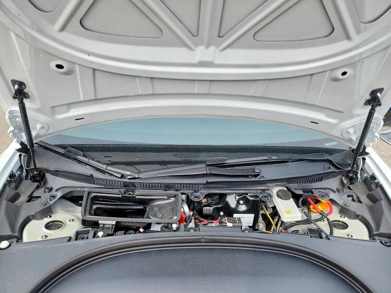 2026 TESLA MODEL 3 11