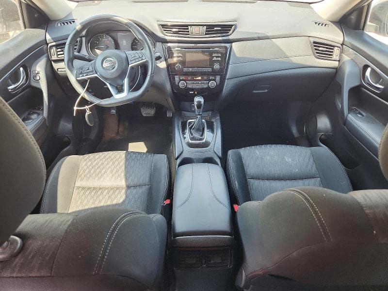 2017 NISSAN ROGUE SV 8