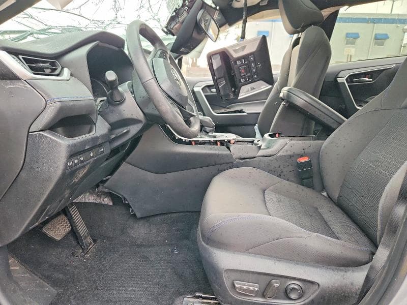 2024 TOYOTA RAV4 SE 7