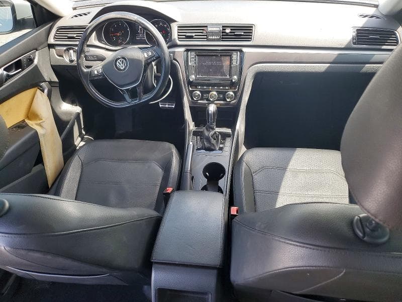 2018 VOLKSWAGEN PASSAT S 8