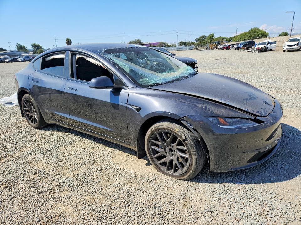 2025 TESLA MODEL 3 4