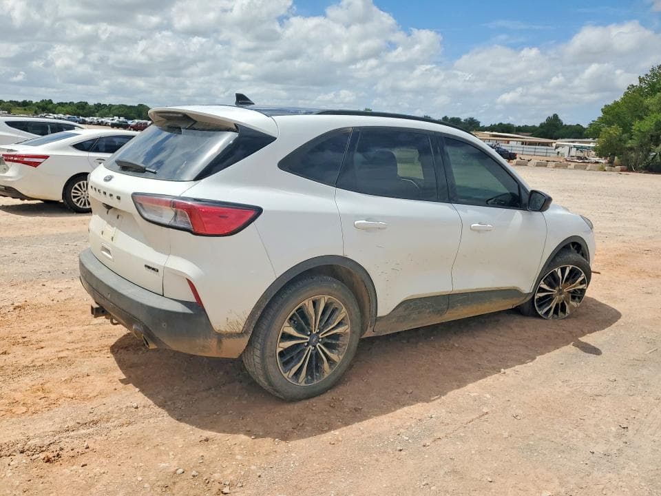 2022 FORD ESCAPE SEL 3