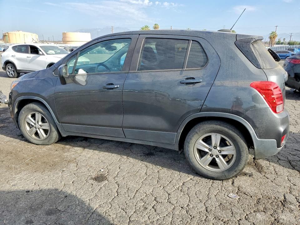 2020 CHEVROLET TRAX LS 2