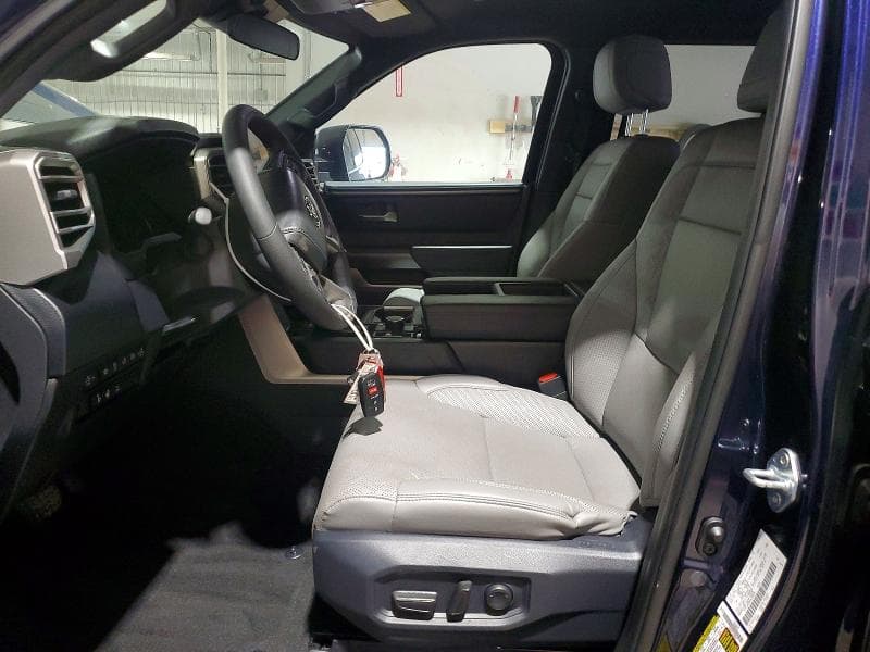2025 TOYOTA TUNDRA SR5 7