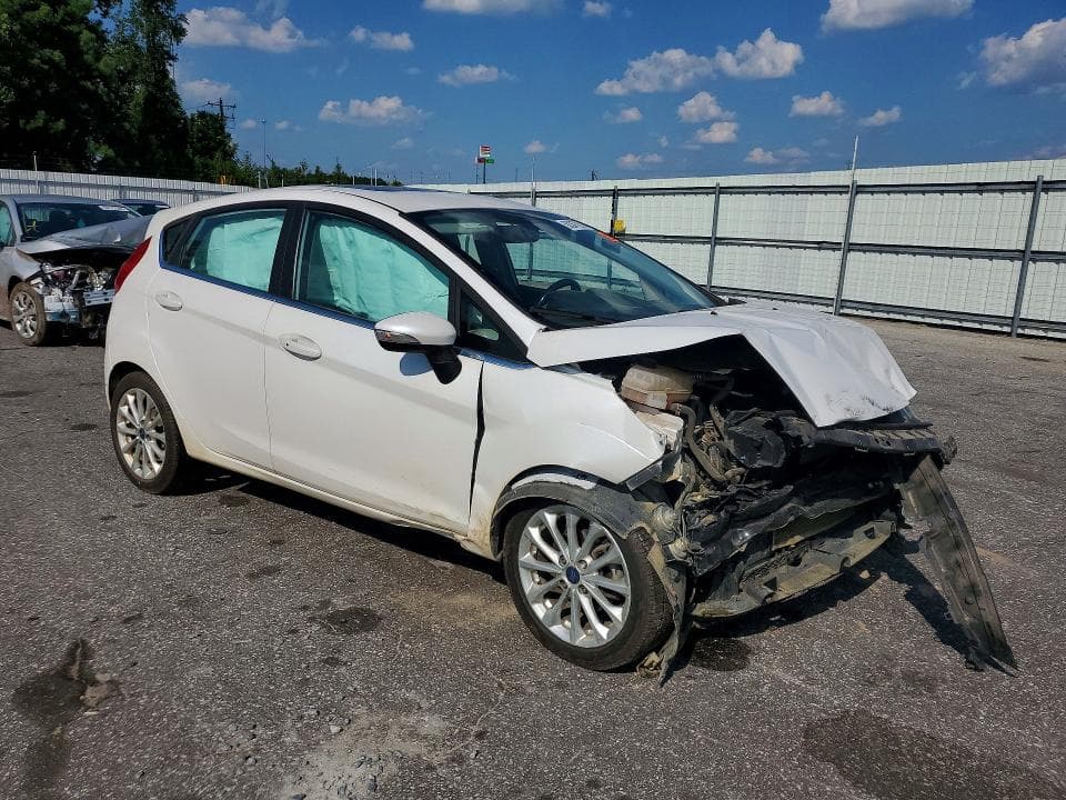 2017 FORD FIESTA TITANIUM 4