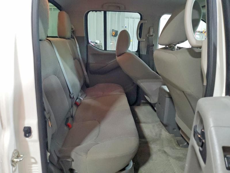 2018 NISSAN FRONTIER SV 10