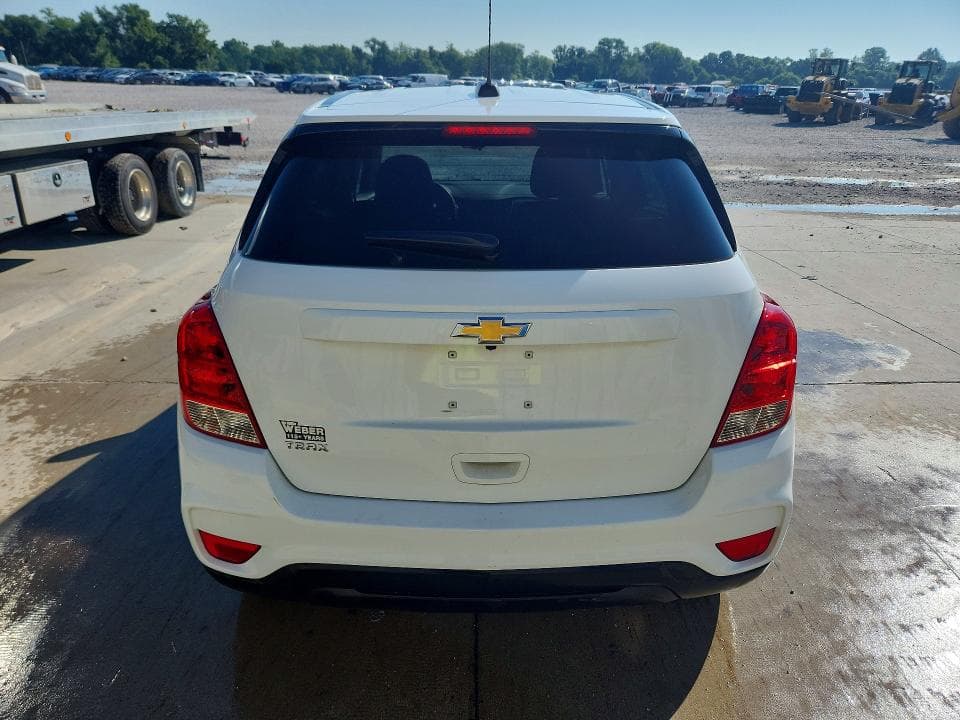 2020 CHEVROLET TRAX LS 6