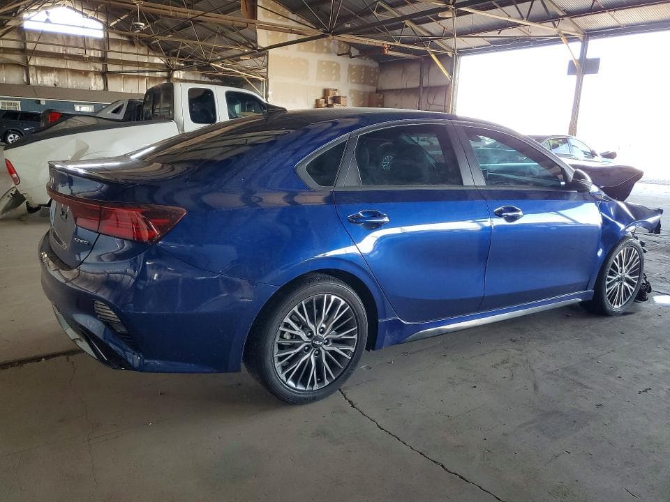 2024 KIA FORTE GT LINE 3