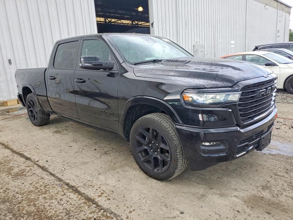 2025 RAM 1500 LARAMIE 4