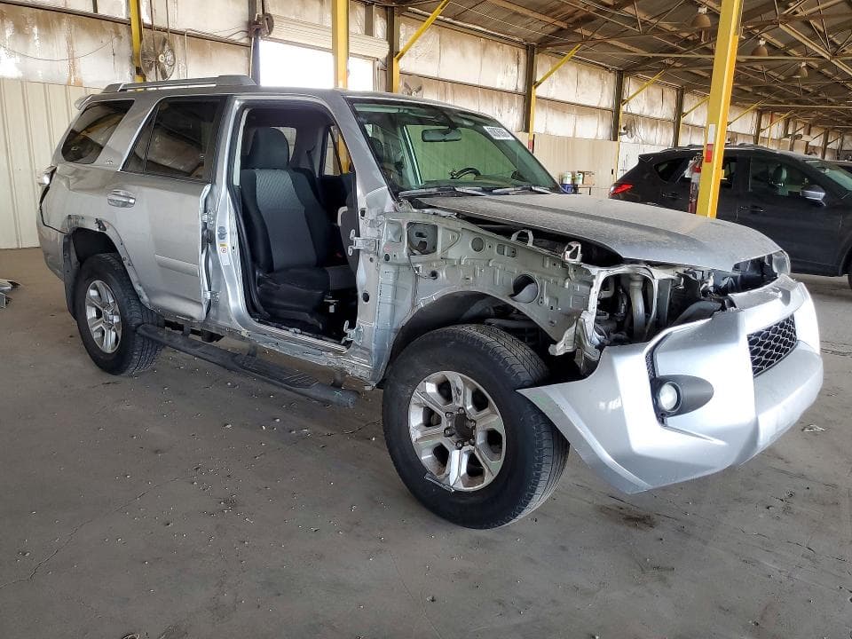 2018 TOYOTA 4RUNNER SR5 4
