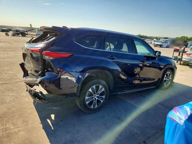2020 TOYOTA HIGHLANDER XLE 3