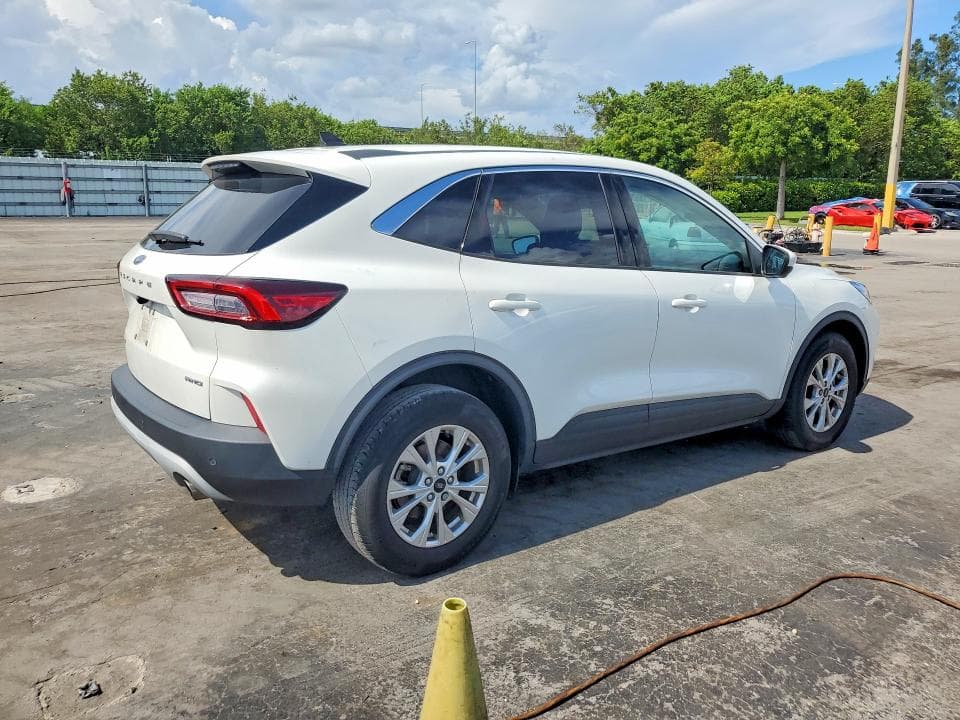 2023 FORD ESCAPE ACTIVE 3