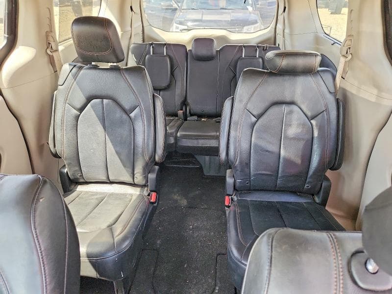 2019 CHRYSLER PACIFICA TOURING L 10