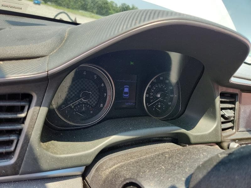 2019 HYUNDAI ELANTRA SEL 9