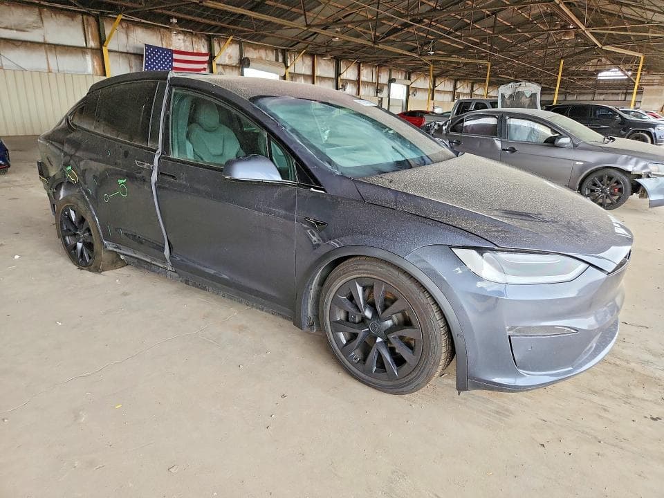 2022 TESLA MODEL X 4