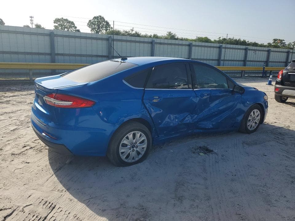 2019 FORD FUSION S 3