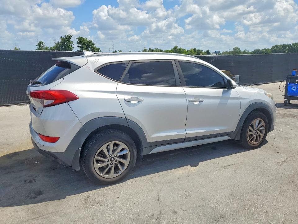 2018 HYUNDAI TUCSON SEL 3