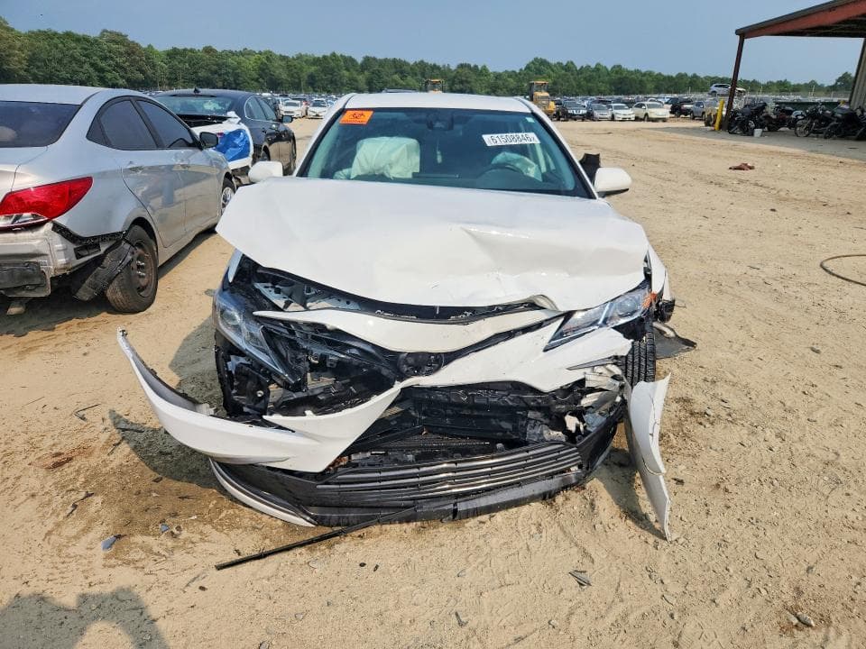 2022 TOYOTA CAMRY LE 5