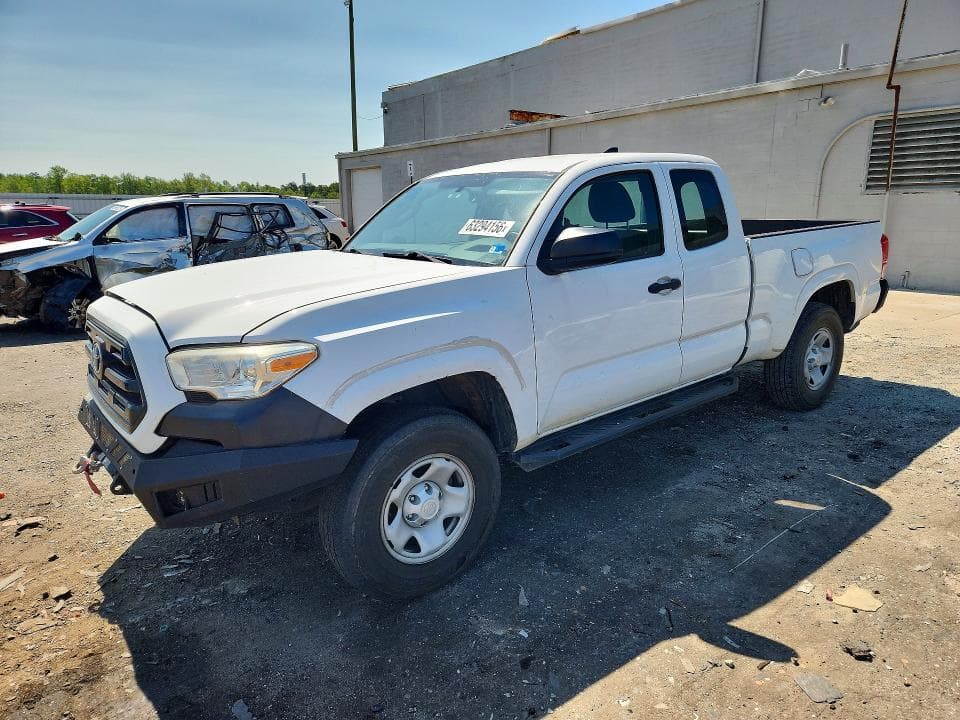 2017 TOYOTA TACOMA SR